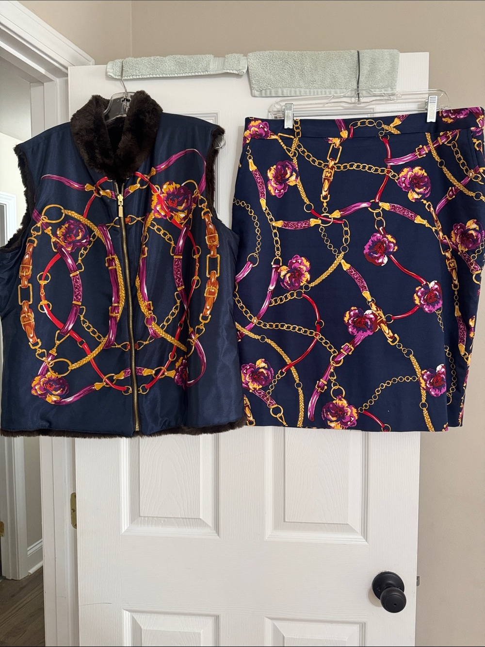 Charter Club Navy Chain & Floral Pencil Skirt with Gold Accents